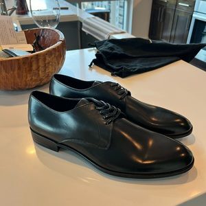 Men’s Dolce & Gabbana dress shoes, black. Never worn. Fits a size 9 or 9.5.